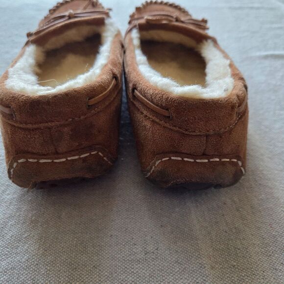 UGG Mocassin Shoes Womens 8 US Mandie Kiltie Chestnut Suede Shearling Slipper - Picture 9 of 11